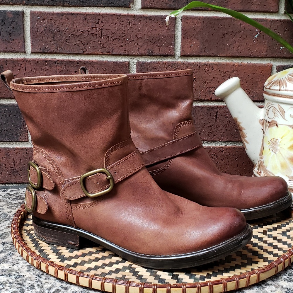 Lucky Brand Boots 8.5 buckle